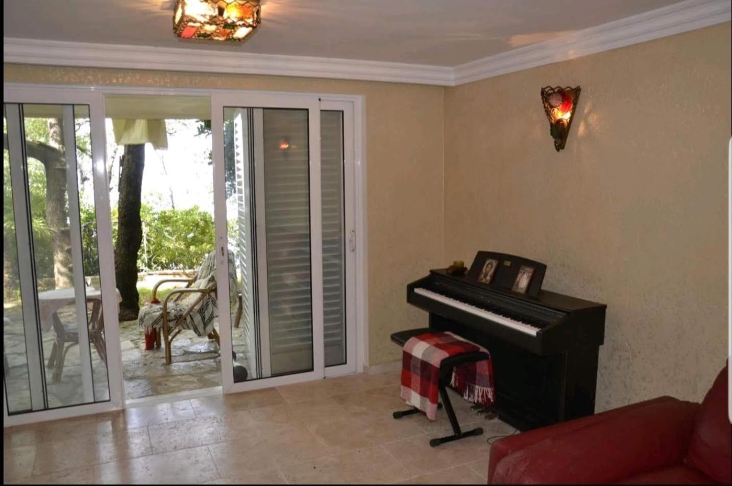 Nerina Apartment Petrovac エクステリア 写真