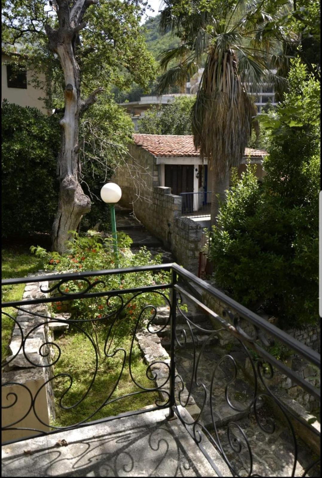 Nerina Apartment Petrovac エクステリア 写真